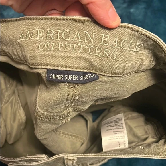 American Eagle Outfitters GREEN Hi-Rise Shortie Denim Shorts size 8 - Picture 3 of 12